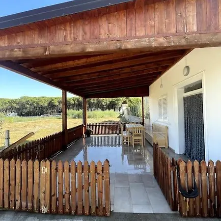 Holiday home Cozy 5-bed With Balcony
