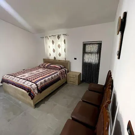 Holiday home Cozy 5-bed With Balcony Velipoje
